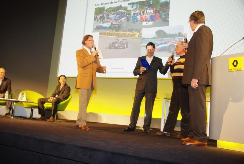 Remise de Trophée à Hugues PORTRON