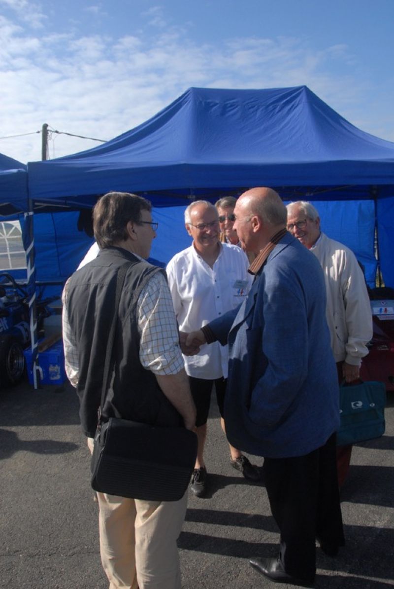 P. MOINET, P. BERNARD, G. PASQUALE et G. DAVID